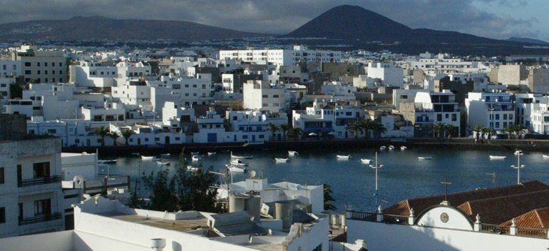 Nueva Canarias denuncia la proliferación de "vados ilegales" en Arrecife