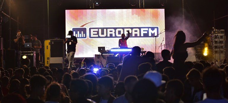 El Europa Pop Festival llenó de música Playa Honda durante más de seis horas