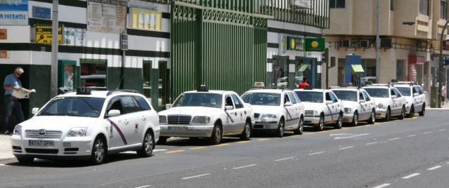 Arrecife abre la inscripción para obtener el Permiso Municipal de Conductor de Taxis