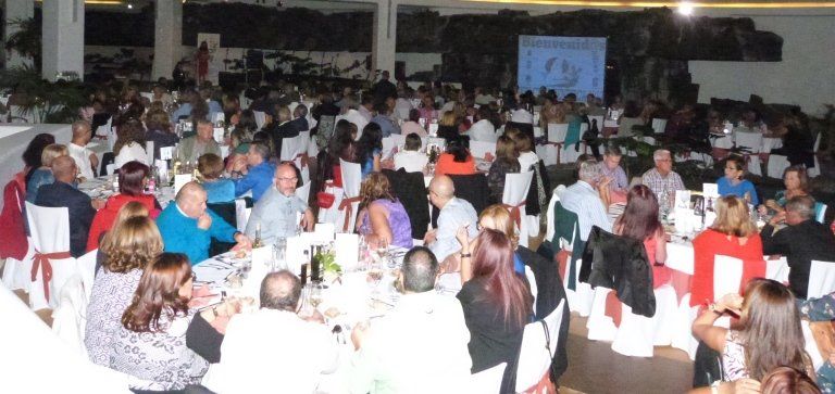 AFOL consigue recaudar  6.875 euros en la XIV cena benéfica