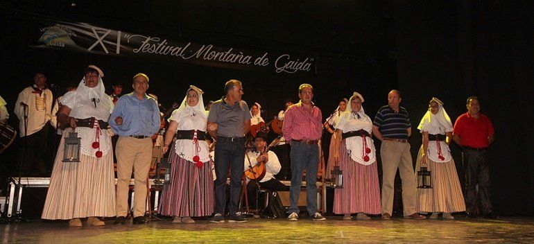 Gaida tributa un reconocimiento a los hermanos bailadores de la familia Hernández Villalba
