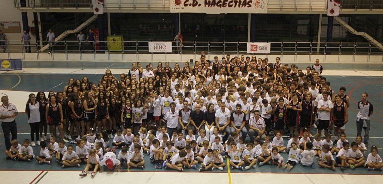 El CD Magec Tías presenta el sábado a sus cerca de 400 integrantes