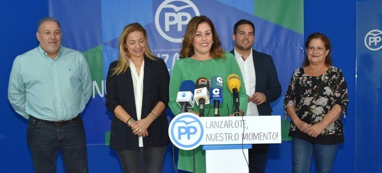 El PP pide "ayuda" para cambiar el Gobierno de Arrecife y que el PSOE "no siga hundiendo" la ciudad