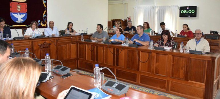 El grupo de gobierno de Arrecife celebra este miércoles su primer pleno en minoría