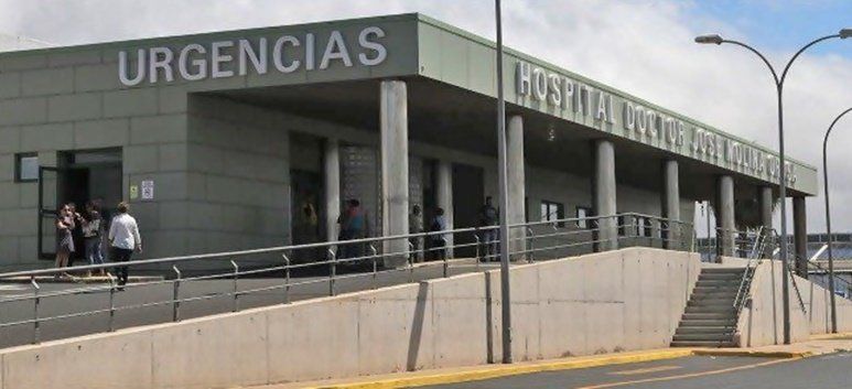 Denuncian "colapso" en las Urgencias el Hospital Molina Orosa "por falta de profesionales"