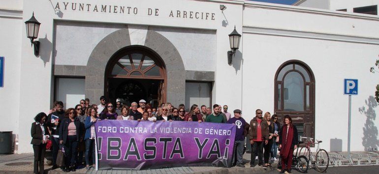 Arrecife expresa su repulsa por el nuevo asesinato por violencia de género en Los Realejos