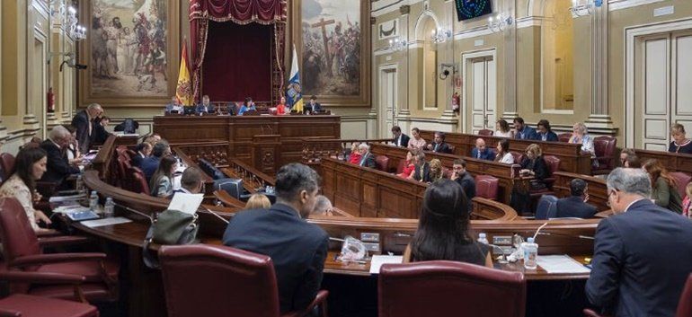 El Parlamento aprueba la propuesta de Podemos para mejorar la lucha contra la corrupción