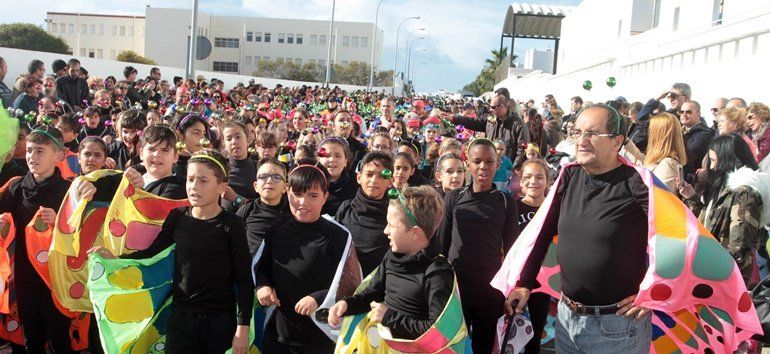 Los colegios de Arrecife celebran su particular fiesta del Carnaval Encantado