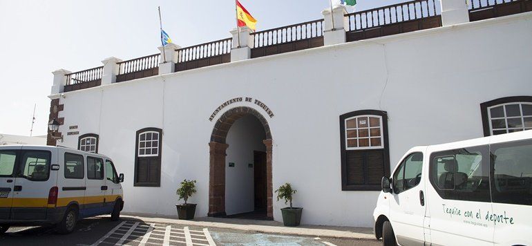 Fachada del Ayuntamiento de Teguise