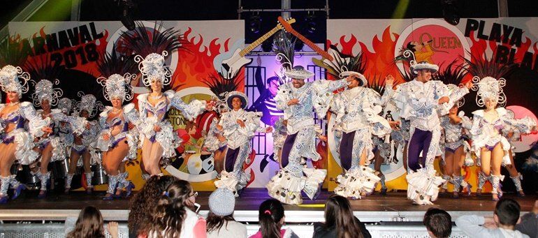 Playa Blanca arranca su Carnaval a ritmo de batucada y comparsas