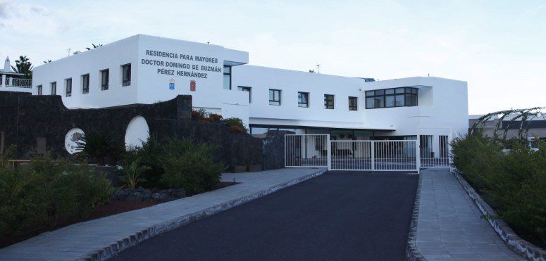 Lanzarote tiene 1,3 plazas residenciales por cada 100 mayores, tres veces menos que la media de España