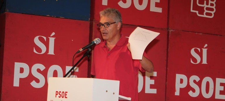 Cruz confirma unas 30 bajas en el PSOE pero resta importancia a la creación de un nuevo partido