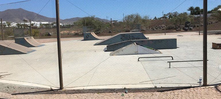 CC denuncia que el skate park de Playa Blanca es un "foco de infección" y un punto de "botellones"
