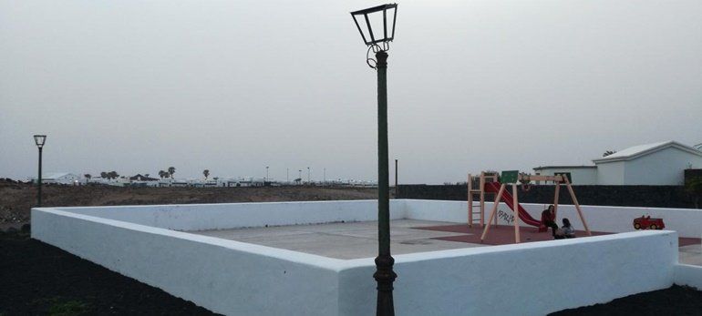 Podemos denuncia "deficiencias"  en la iluminación de varios parques infantiles de Yaiza