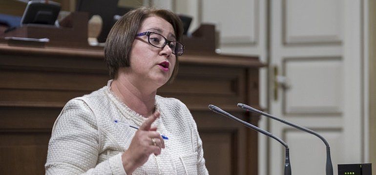 Gladys Acuña lleva al Parlamento el "déficit de 1.171 policías locales" en Canarias