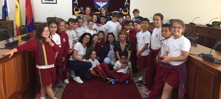 Alumnos del CEIP Argana Alta visitan el Ayuntamiento de Arrecife
