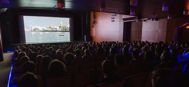 El estreno del documental sobre Víctor Fernández Gopar llenó el Teatro El Salinero