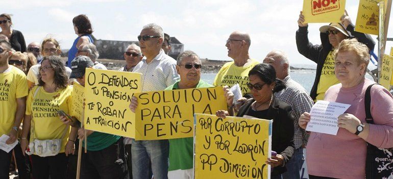 La Plataforma 'Por unas pensiones dignas' de Lanzarote sigue su lucha y convoca una nueva concentración