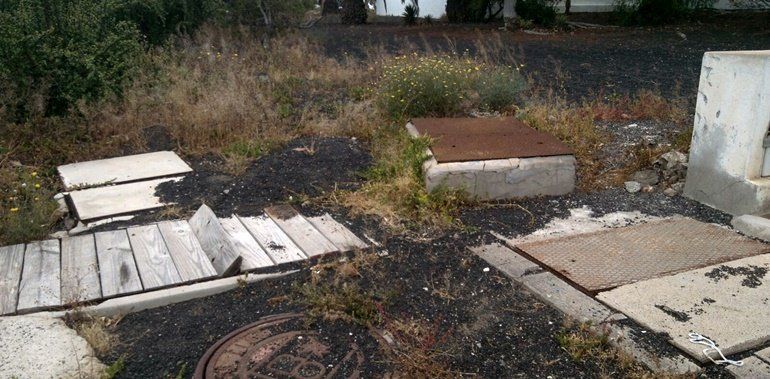 Una vecina denuncia el "deterioro constante y progresivo" de Costa Teguise: "No arreglan nada"