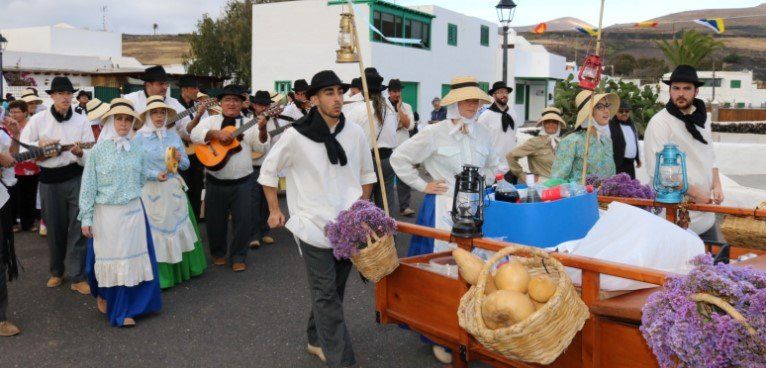 Uga ofrenda solidaridad, música y alegría en la romería de San Isidro