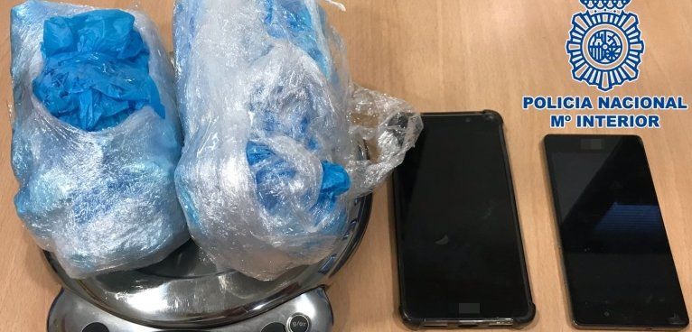 Detenida una pareja en el aeropuerto de Lanzarote con 877 gramos de cocaína ocultos bajo su ropa