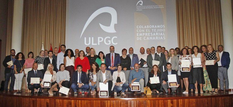 El Cabildo celebra un reconocimiento a las empresas colaboradoras del programa de prácticas de la EUTL