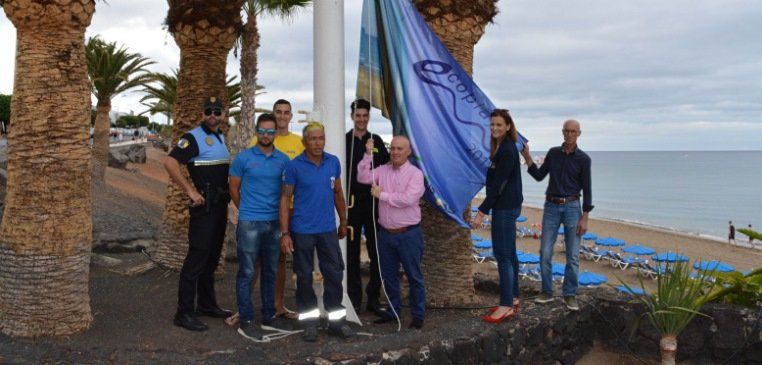 Playa Grande, en Puerto del Carmen, vuelve a ser premiada con la bandera EcoPlaya