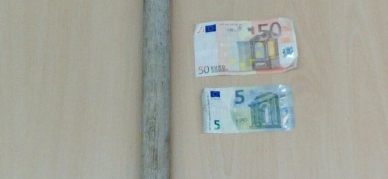 Detenida una pareja en Arrecife por golpear con un palo a un hombre y robarle 400 euros