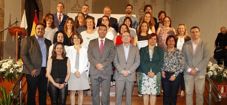 Teguise acogió un homenaje a las escuelas rurales de Lanzarote y al docente Jesús Toledano