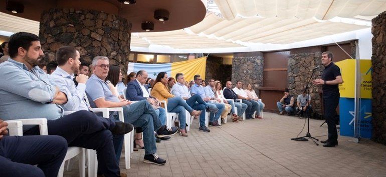 Clavijo llama "a la unidad" de la militancia de CC en Lanzarote "para construir el futuro de Canarias"