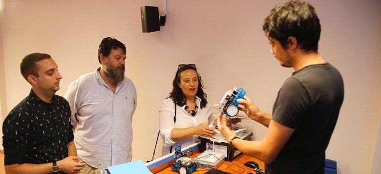 El programa 'Olivina' acercará la robótica y la realidad virtual a niños y adolescentes de la isla