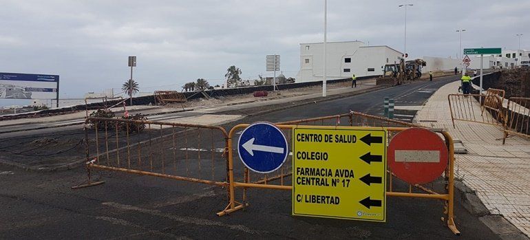 Nuevos desvíos de tráfico en la Avenida Central de Tías por la última fase de las obras