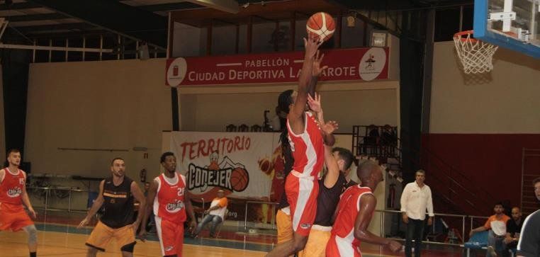 El Aloe Plus Lanzarote Conejero remonta y vence al Basket Zentro Madrid