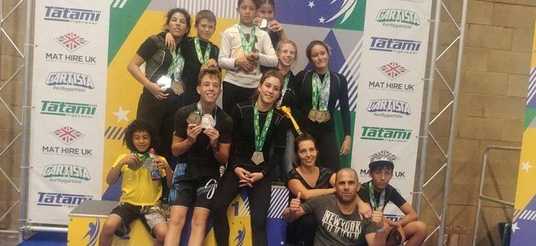 El Club Mencey Titanes de Playa Blanca consigue 23 medallas en el Europeo Junior de Jiujitsu Brasileño