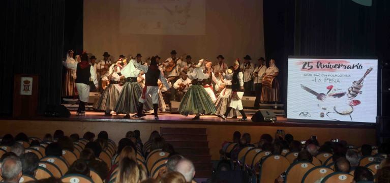 San Bartolomé acoge el XXV Aniversario Festival de la Agrupación Folclórica La Peña