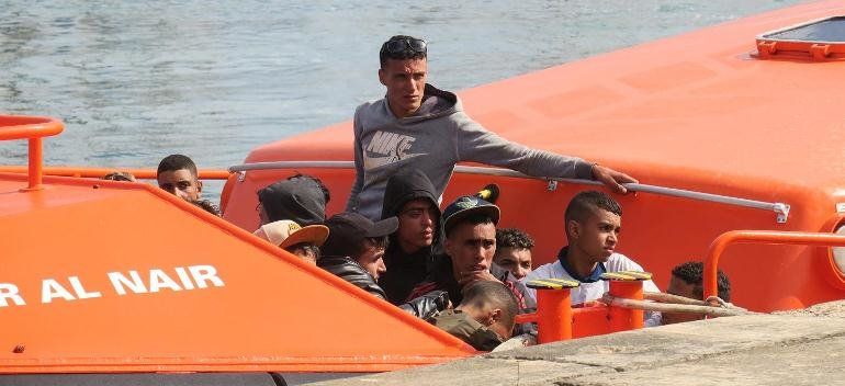 Más de la mitad de los inmigrantes llegados este martes a Lanzarote en patera son menores de edad