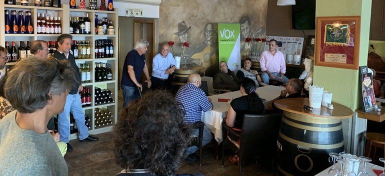 Arrancan los 'Café con VOX' en Lanzarote con la primera reunión en Puerto del Carmen