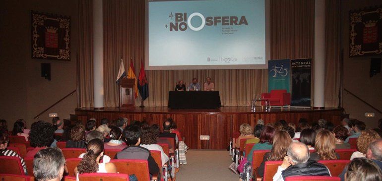 Más de 300 personas participaron en unas Jornadas sobre "ecología mental y emocional" en Lanzarote