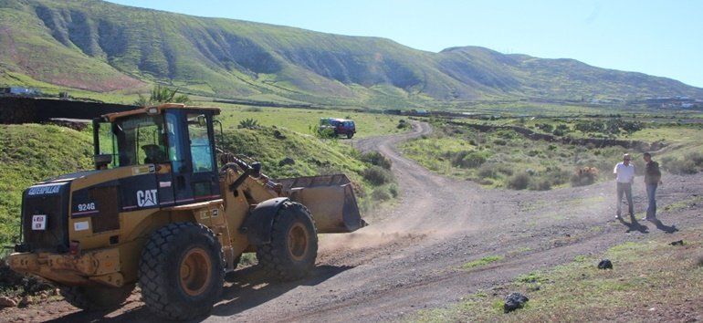 Yaiza arregla caminos rurales "afectados por las lluvias"