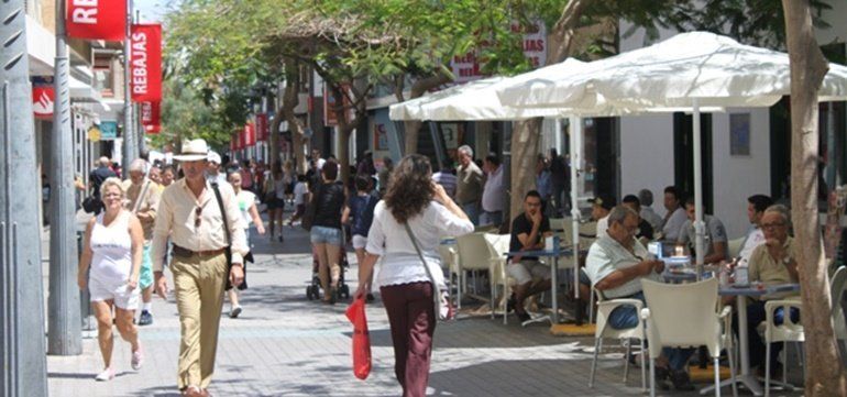 La población total de Lanzarote aumenta casi un 1% mientras que la mayor de 65 años crece un 9%