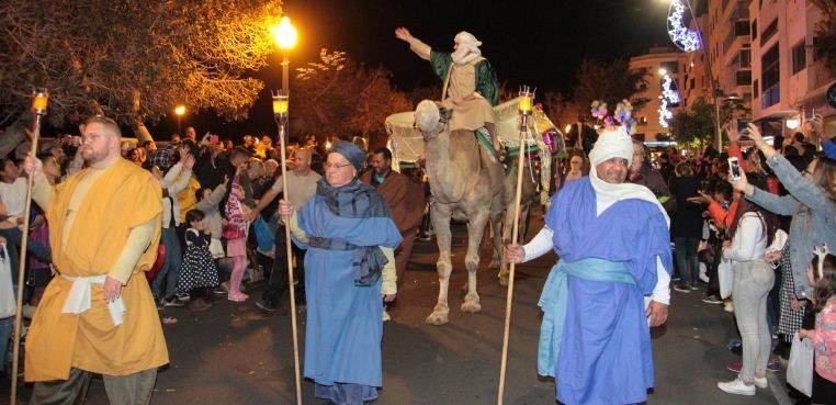 Los Reyes Magos repartieron ilusión en Arrecife