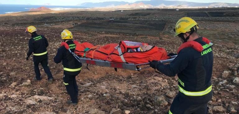 Herido de carácter moderado un parapentista tras sufrir un accidente en Tinajo