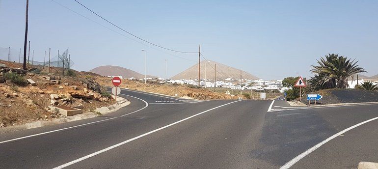 El inicio de las obras de acceso a Tías obliga al cierre de uno de los viales del Camino de La Candelaria