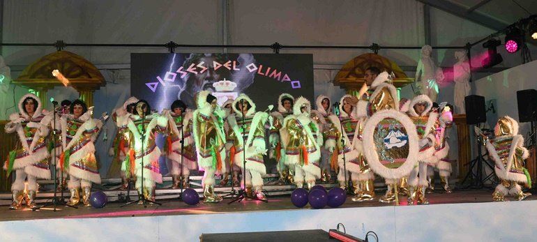 El Carnaval Dioses del Olimpo de San Bartolomé arranca con la presentación de las agrupaciones