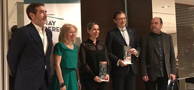 La abogada lanzaroteña Irma Ferrer recibe el premio 'Hay Derecho' por su lucha contra la corrupción