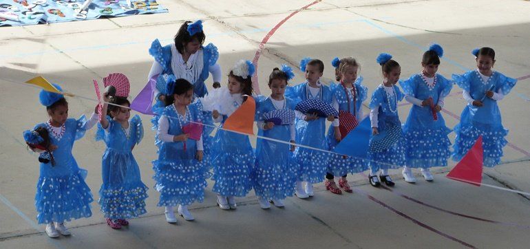 El CEIP César Manrique de Tahíche homenajea a mujeres destacadas de la historia en su fiesta de Carnaval