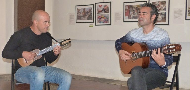 Alexis Lemes y Javier Infante presentaron su espectáculo "Concierto para Timple y Guitarra"