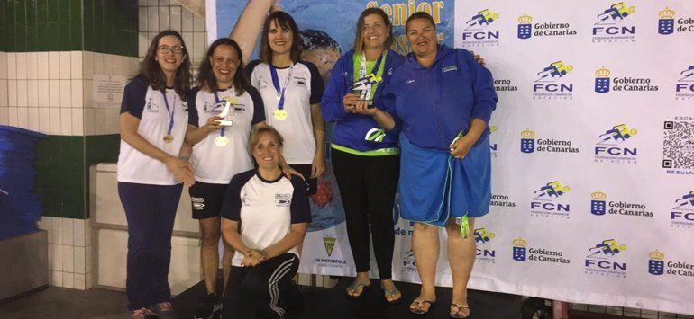 El CD Pingüinos del RCNA, campeón de Canarias en la categoría Máster de natación sincronizada