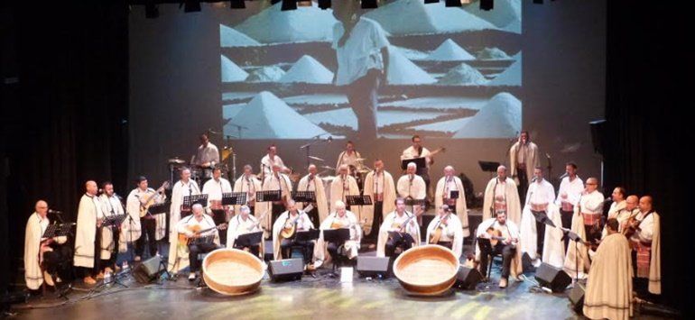 El Cabildo rinde homenaje a Víctor Fernández Gopar con el concierto 'Versos de Sal'