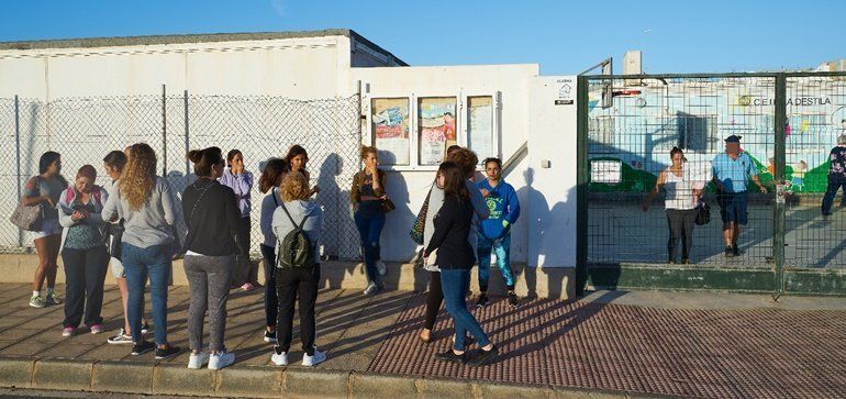 Padres del CEIP La Destila denuncian la "pesadilla" que están viviendo: "Llevan años tomándonos el pelo"